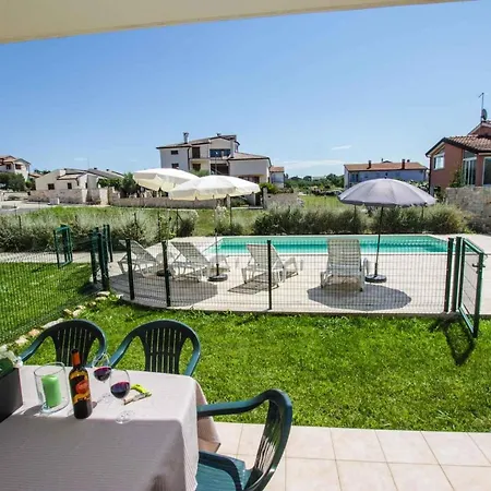 Holiday Homes In Novigrad/istrien 36225 Novigrad Istria