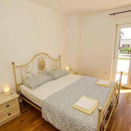 Holiday Homes In Novigrad/istrien 36225