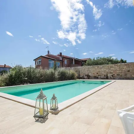 別荘 Holiday Homes In Novigrad/istrien 36225