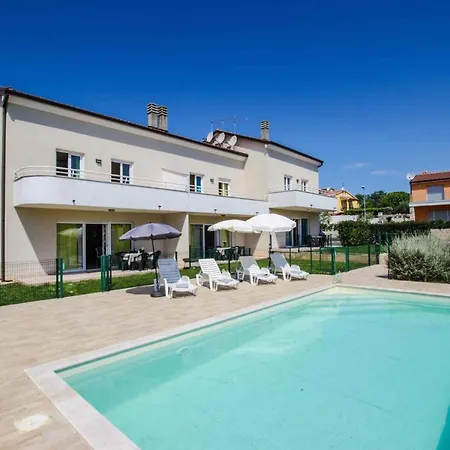 別荘 Holiday Homes In Novigrad/istrien 36225